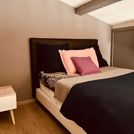 Rum i privatbostad Loption Carbonne